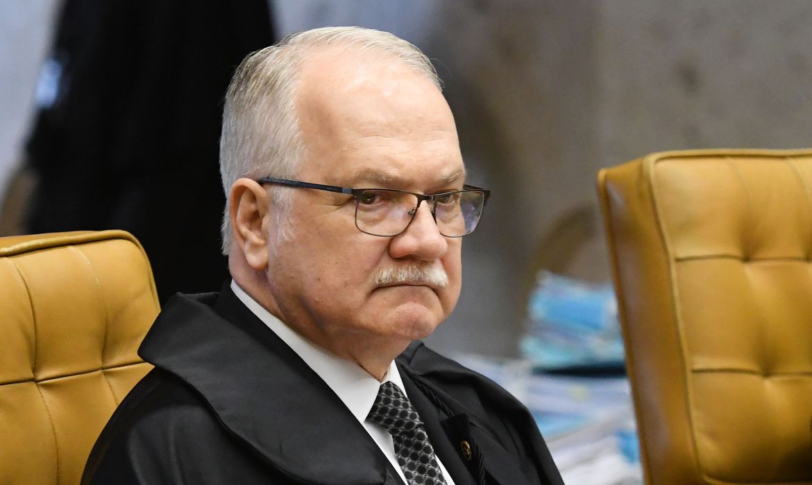 Maioria dos ministros do STF votaram para que sejam mantidas as anulações do ex-presidente Lula, o deixando, assim, elegível para 2022