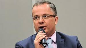 CBN - A rádio que toca notícia - GDF quer arrecadar 2 bilhões de ...