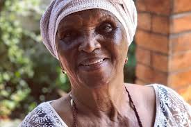 Morre a atriz Chica Xavier, aos 88 anos, no Rio de Janeiro - 08/08 ...